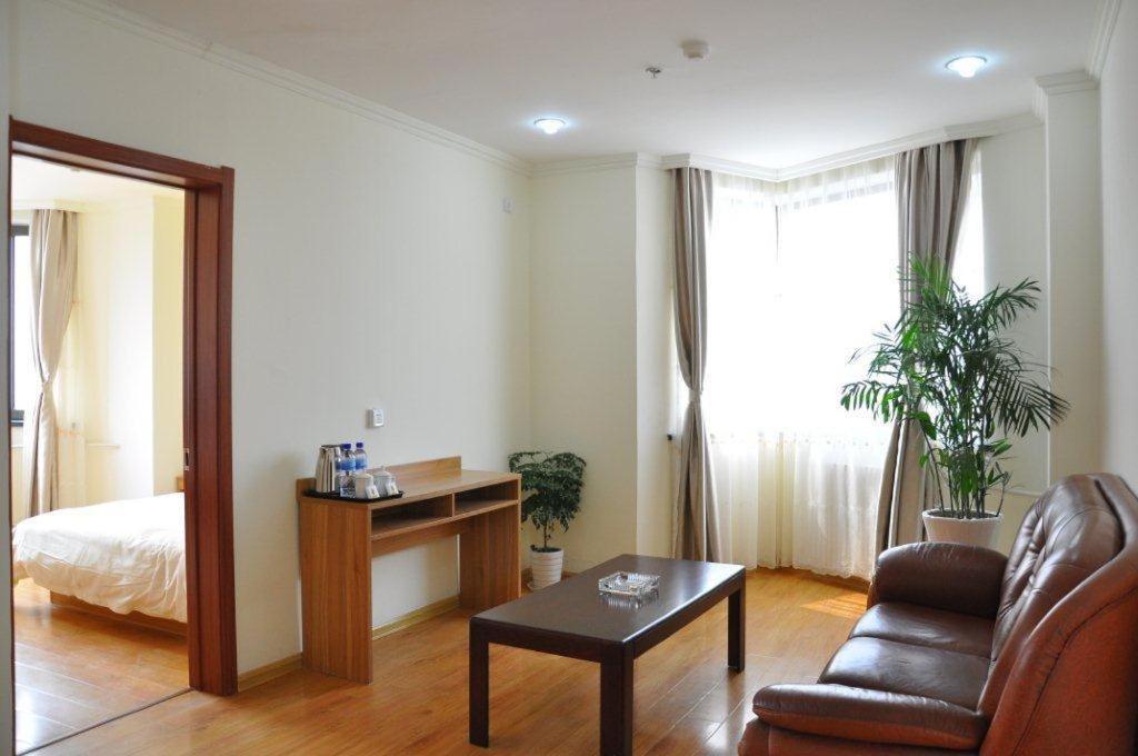 Super 8 Hotel Qingdao Railway Station Gui Zhou Road Chambre photo