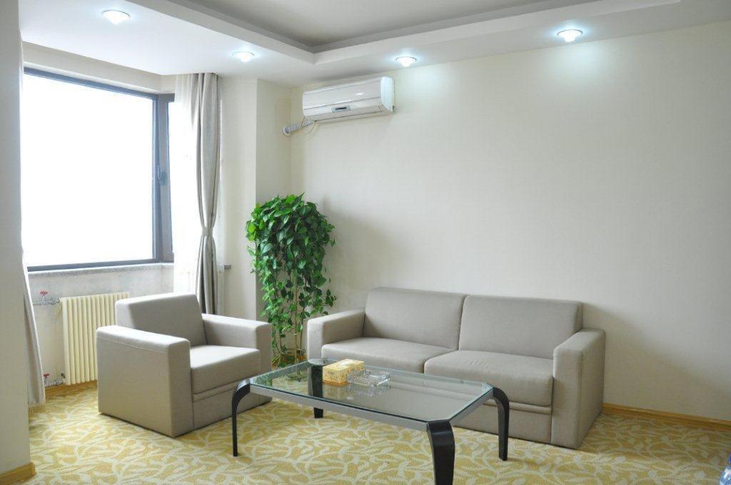 Super 8 Hotel Qingdao Railway Station Gui Zhou Road Extérieur photo